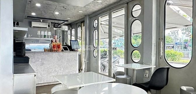 Bán nhà mặt tiền Trường Sa, diện tích 42m², vị trí kinh doanh đẹp