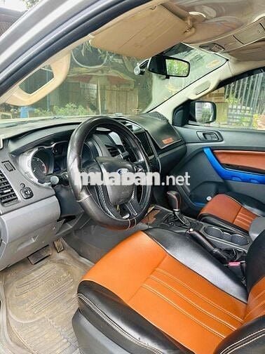 Ford Ranger XLS 2016 Bạc 5 chỗ