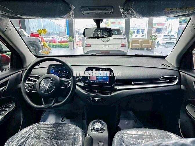 Giá VF 5 Tháng 7:  461 Tr- Trả trước 53 tr nhận xe