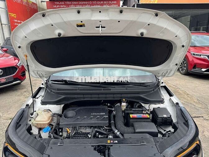 Kia Carens 2023 Signature 1.4L Turbo,màu trắng,7v9