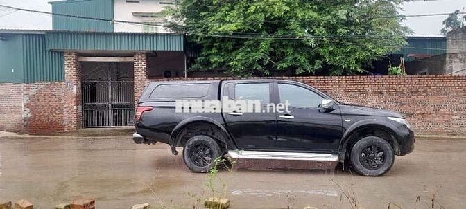 Mitsubishi Triton 2017 Đen