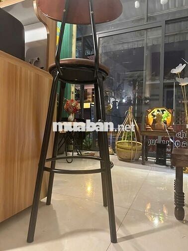 Cần 2 bạn phụ quán ăn