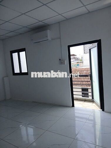 Cho thuê phòng trọ 33 m2 tại góc Phan Đăng Lưu, Nơ Trang Long