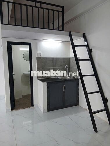 Cho thuê phòng trọ 33 m2 tại góc Phan Đăng Lưu, Nơ Trang Long