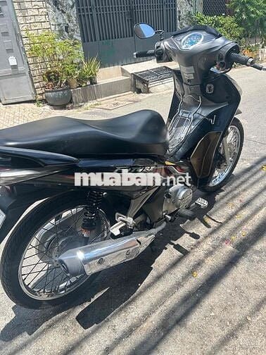 Honda Future phun xăng điện tử. biển số thành phố