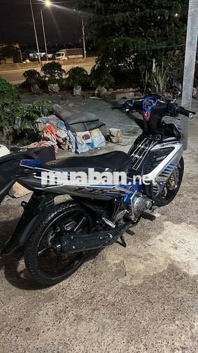 Yamaha Exciter 135cc Côn tự động Bạc, Xanh Zin êm