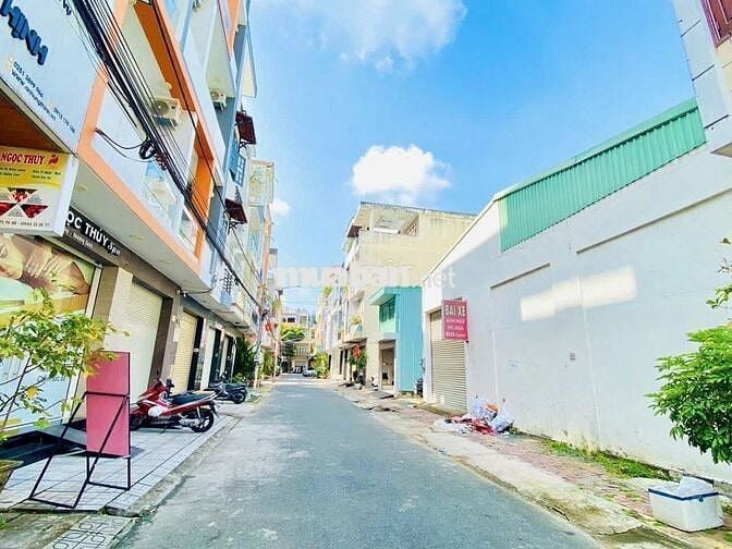 Cho THUÊ mặt bằng ngang 12 mét khu dân cư D2D Võ Thị Sáu 216m2