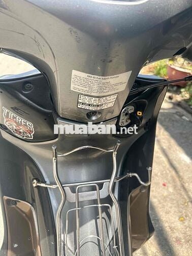 Honda Future phun xăng điện tử. biển số thành phố