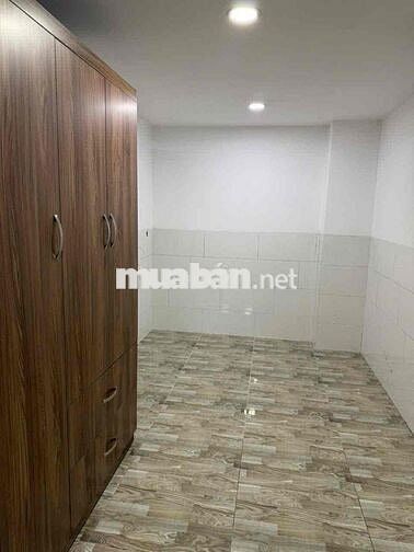NHÀ NGUYÊN CĂN 1 TRỆT 1 LẦU 2 PHÒNG NGỦ GẦN NHIỀU TRƯỜNG ĐẠI HỌC LỚN