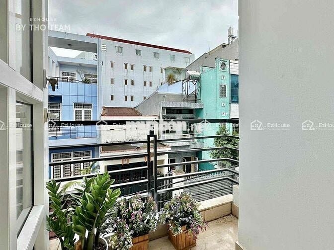STUDIO BAN CÔNG GIÁ THẬT - FULL NỘI THẤT - GẦN ĐẠI HỌC VĂN HIẾN