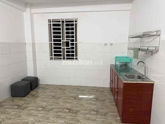 NHÀ NGUYÊN CĂN 1 TRỆT 1 LẦU 2 PHÒNG NGỦ GẦN NHIỀU TRƯỜNG ĐẠI HỌC LỚN