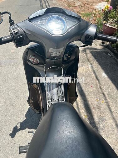 Honda Future phun xăng điện tử. biển số thành phố