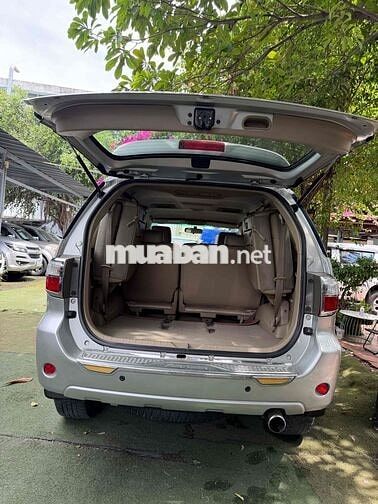 Toyota Fortuner 2009 2 cầu Bạc 138.000 km