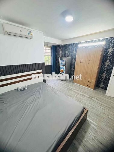Phòng trọ giá rẻ lầu trệt, 20m2, cửa sổ thoáng mát, sát ĐHCN,BV175,