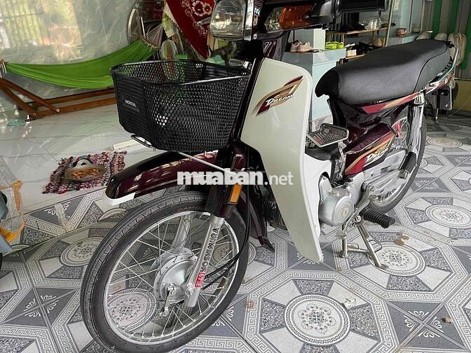 Honda Super Dream Trắng, Đỏ Êm