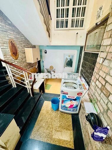 Phòng trọ giá rẻ lầu trệt, 20m2, cửa sổ thoáng mát, sát ĐHCN,BV175,