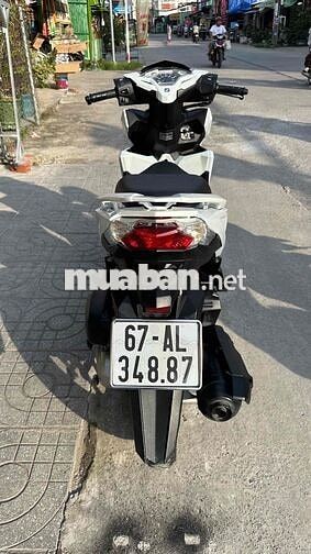 Honda Click Thái 125 2015 Trắng đen ( hỗ trợ góp )
