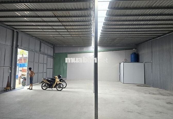 KHO,XƯỞNG 12X20M GIÁ 15TR//T, NGAY NGÃ TƯ GÒ MÂY