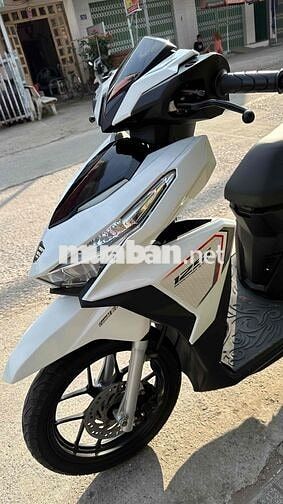 Honda Click Thái 125 2015 Trắng đen ( hỗ trợ góp )