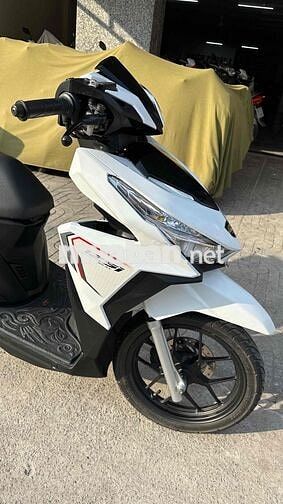 Honda Click Thái 125 2015 Trắng đen ( hỗ trợ góp )