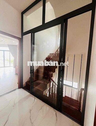 🌻CHO THUÊ NHÀ TRỆT 3 LẦU CÓ NỘI THẤT GÓC 02 MẶT TIỀN KDC HỒNG LOAN