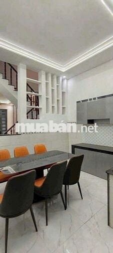 nhà mới có nội thất như hình (ko máy lạn) 4pn 3wc.hẻm thông ôtô