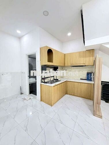 🏡 Nhà mới đẹp Âu Dương Lân, P3, Quận 8 – Dọn vào ở ngay