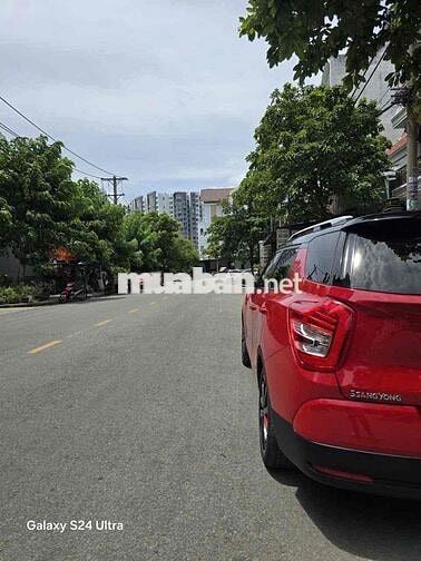 Ssangyong XLV 2016 Số tự động Đỏ