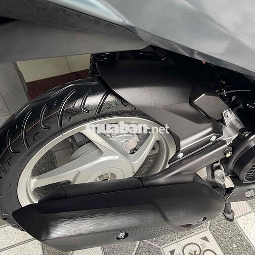 Vision bánh lớn cuối 2024, 2100km, bstp chính chu