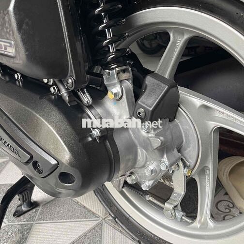 Vision bánh lớn cuối 2024, 2100km, bstp chính chu