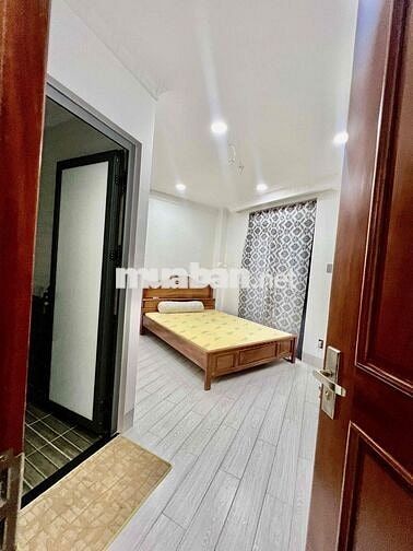 Cho Thuê Nguyên Căn Biệt Thự Siêu Rẻ DTSD 800m2 1Trệt 3Lầu 6Pn 6Wc