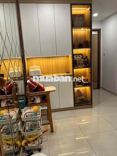 giá bán hợp lý vì còn nhiều khoảng phải lo nên chủ muốn bán chứ cũng..