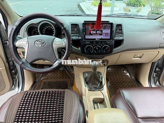 Toyota Fortuner 2009 Số sàn Bạc