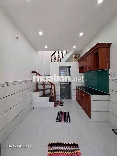 Hot, nhỉnh 1 tỷ sở hữu Nhà 2 tầng 30m2sd sát mặt tiền gần Aeon Mall BT