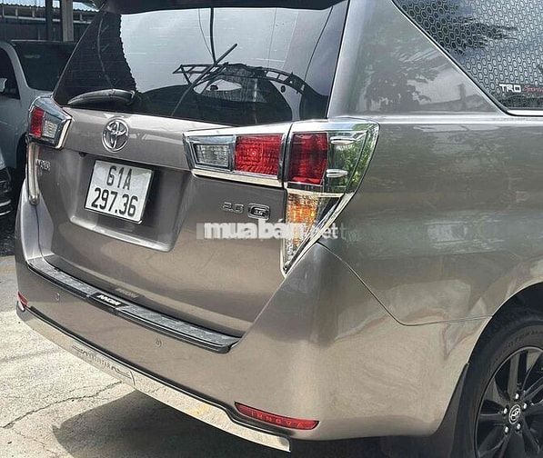 Toyota Innova 2.0G AT 2018 98000km Nâu