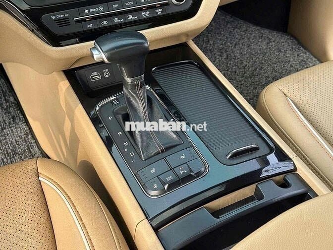 KIA Sedona Dầu 2017 Tự động Đen