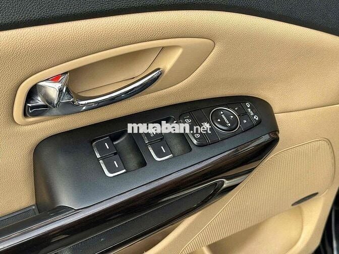 KIA Sedona Dầu 2017 Tự động Đen