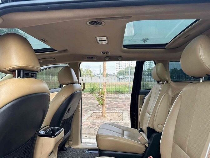 KIA Sedona Dầu 2017 Tự động Đen