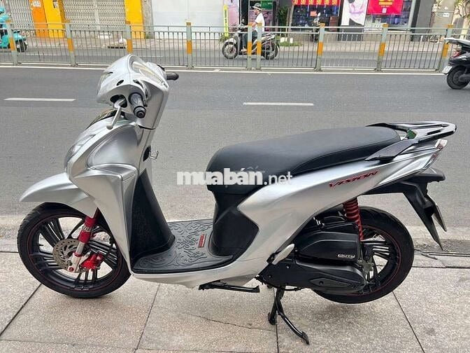 Honda Vision Cao cấp 2023 Bạc Đã sử dụng