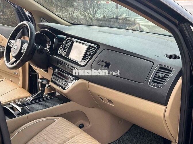 KIA Sedona Dầu 2017 Tự động Đen