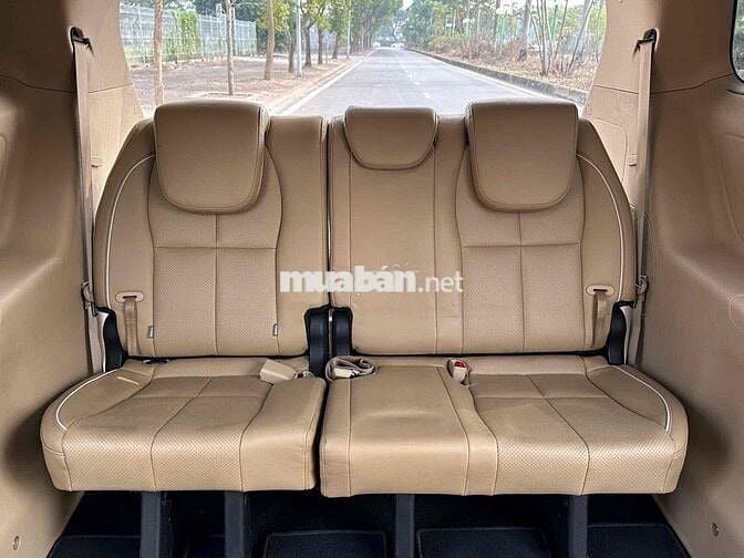 KIA Sedona Dầu 2017 Tự động Đen