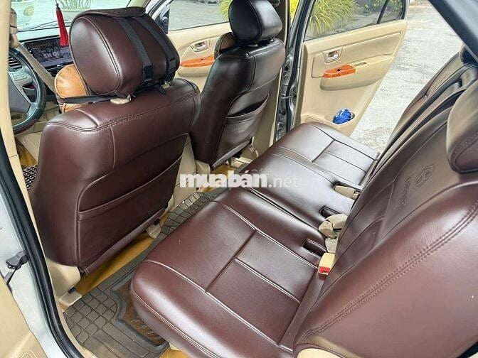 Toyota Fortuner 2009 Số sàn Bạc