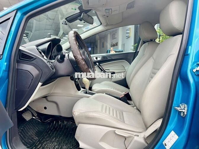 Ford Fiesta Titanium 1.5AT Xanh 110.000 km