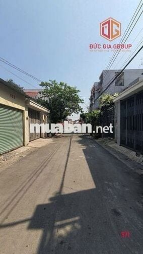 Cho thuê nhà 2 tấm full nội thất gần siêu thị Go và bệnh viện 7B 
