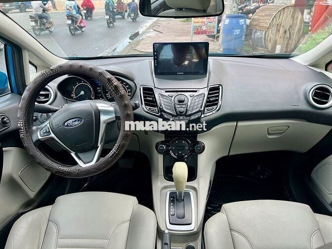 Ford Fiesta Titanium 1.5AT Xanh 110.000 km