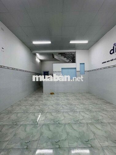 nhà 2 tầng 3 phòng ngủ 2wc có phòng ngủ tầng trệt, gần trường Kim Đồng