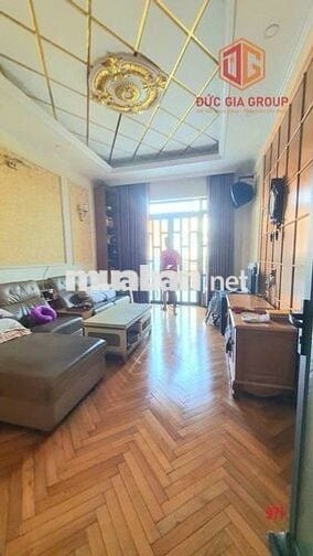 Cho thuê nhà 2 tấm full nội thất gần siêu thị Go và bệnh viện 7B 