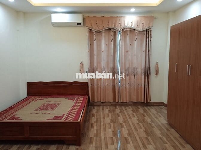 Cho thuê nhà diện tích 33m2 x 6 tầng, có gara ô tô , giá 10tr