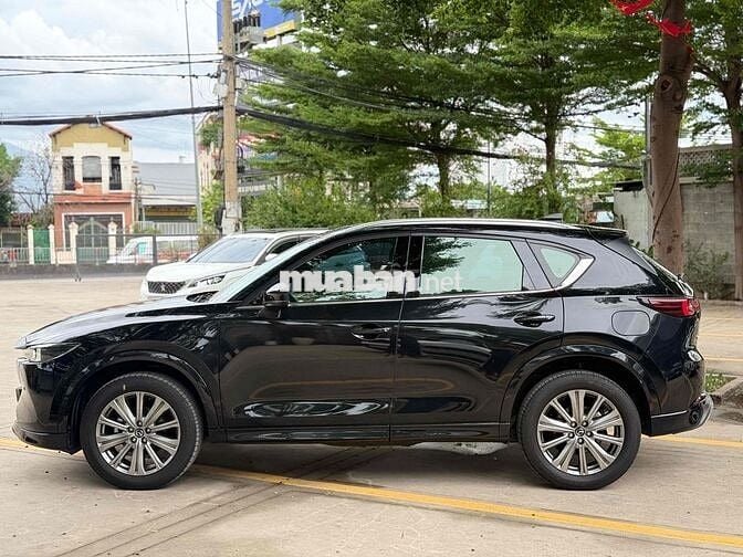 Mazda CX5 Premium Exclusive 2025 11.000km Đen