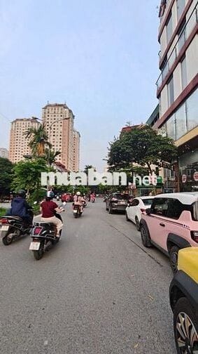 Bán lô đất 35m2 sổ - ngay Phùng Hưng Văn Quán - Chỉ hơn 6ty - oto gần